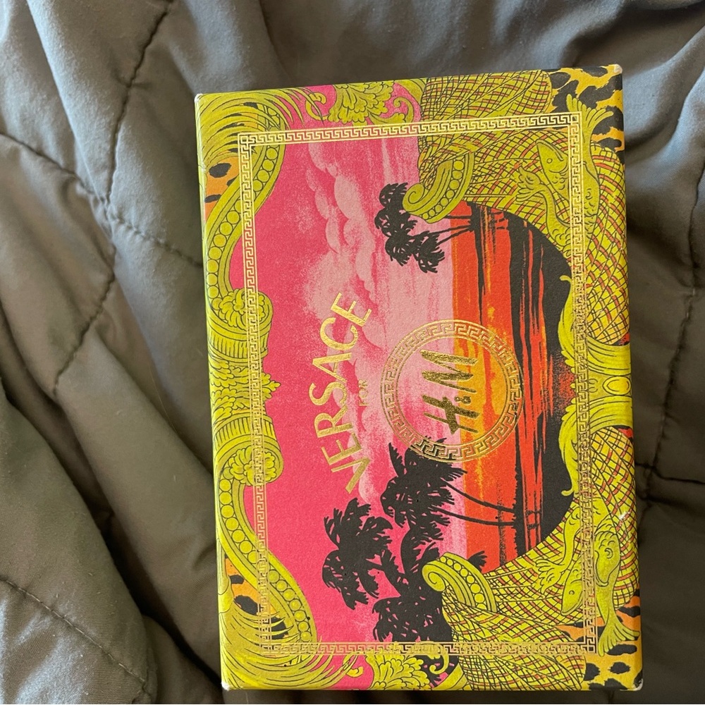 Versace for H&M Black and Gold Floral Women's braclet - Picture 8 of 9